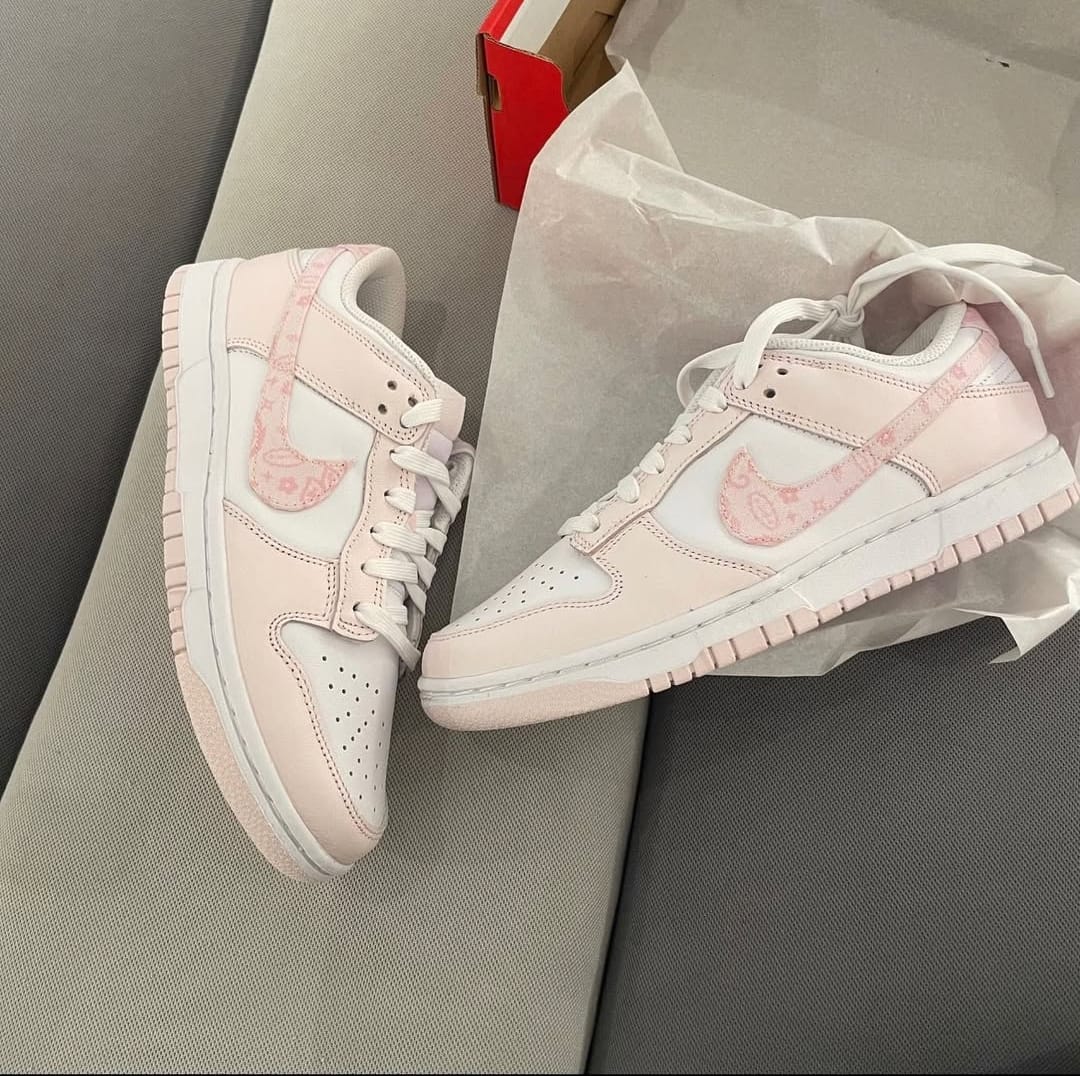 NIKE DUNK LOW PINK PAISLEY