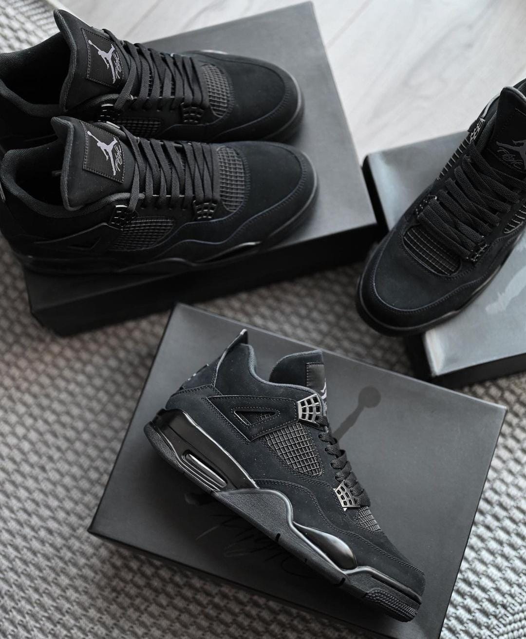Air Jordan Retro 4 Black Cat (Semi UA Article)