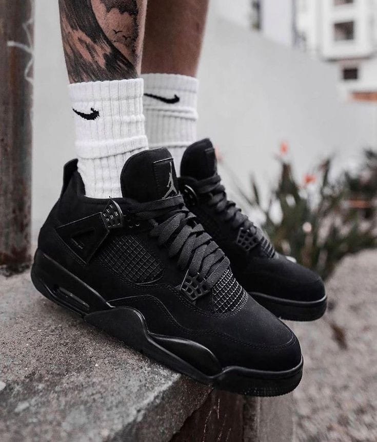Air Jordan Retro 4 Black Cat (Semi UA Article)