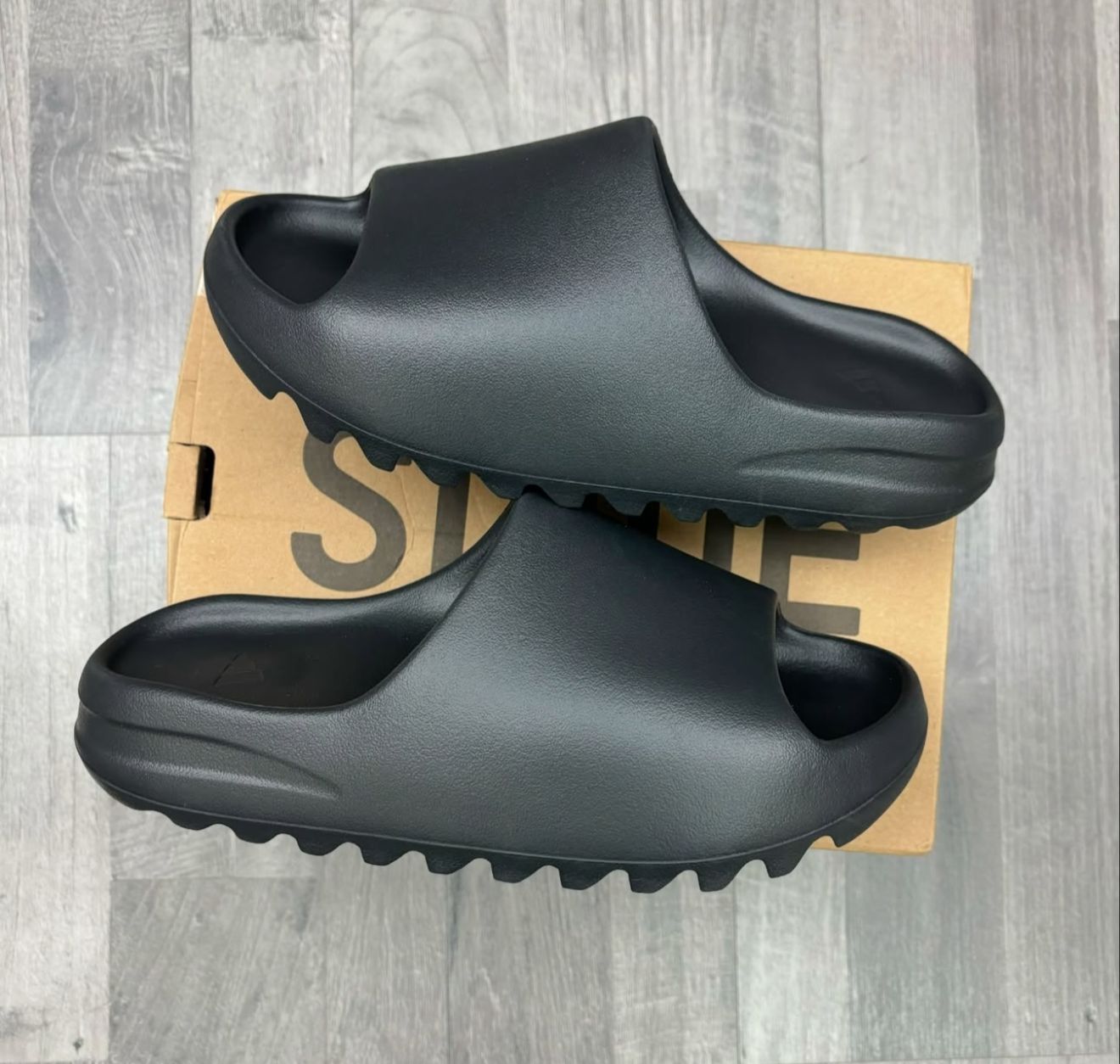 Adidas Yeezy Slide Onyx black