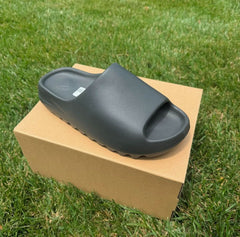 Adidas Yeezy Slide Onyx black