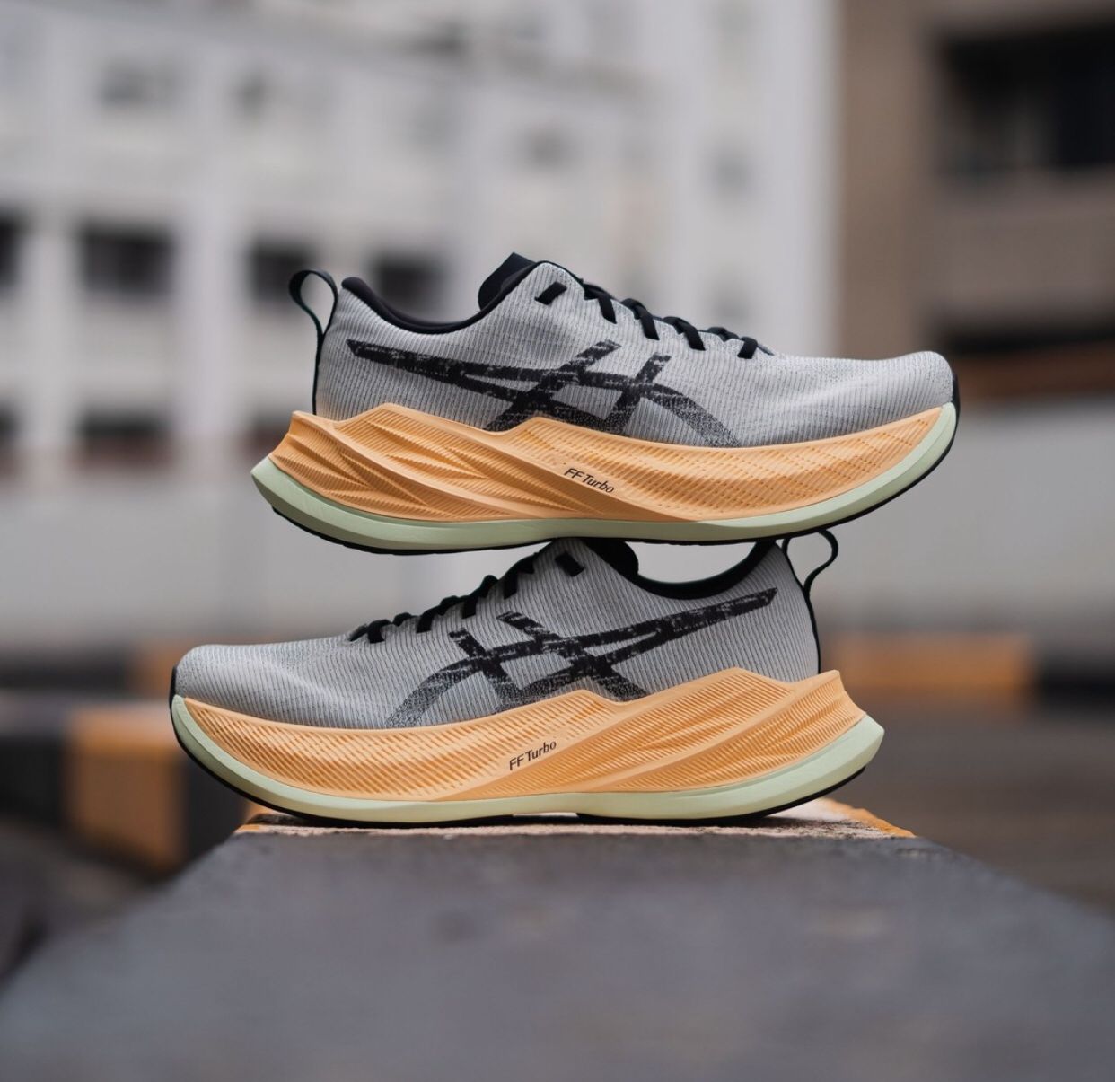 Asics superblast fblast Grey