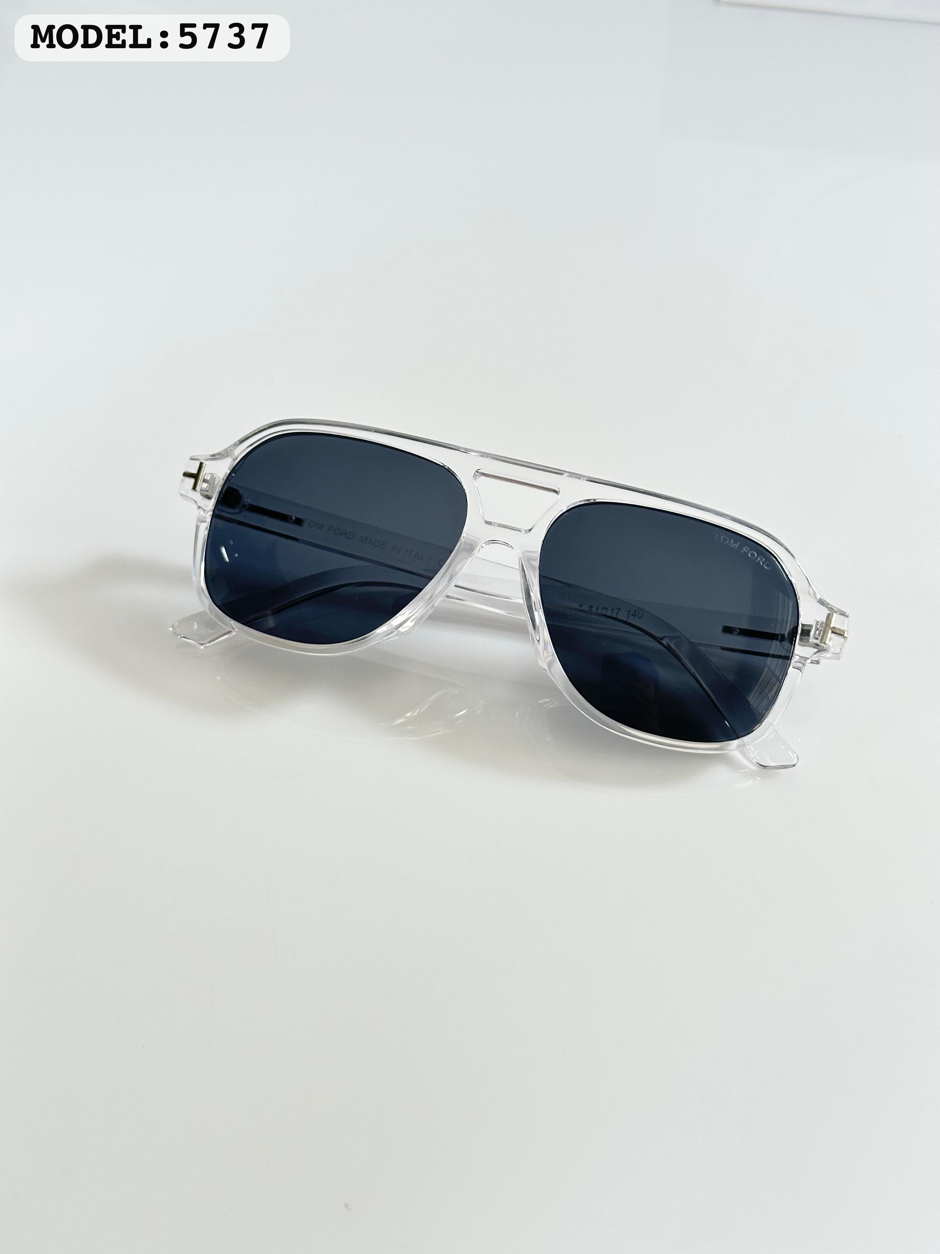 TOMFORD 5737 WATER BLACK