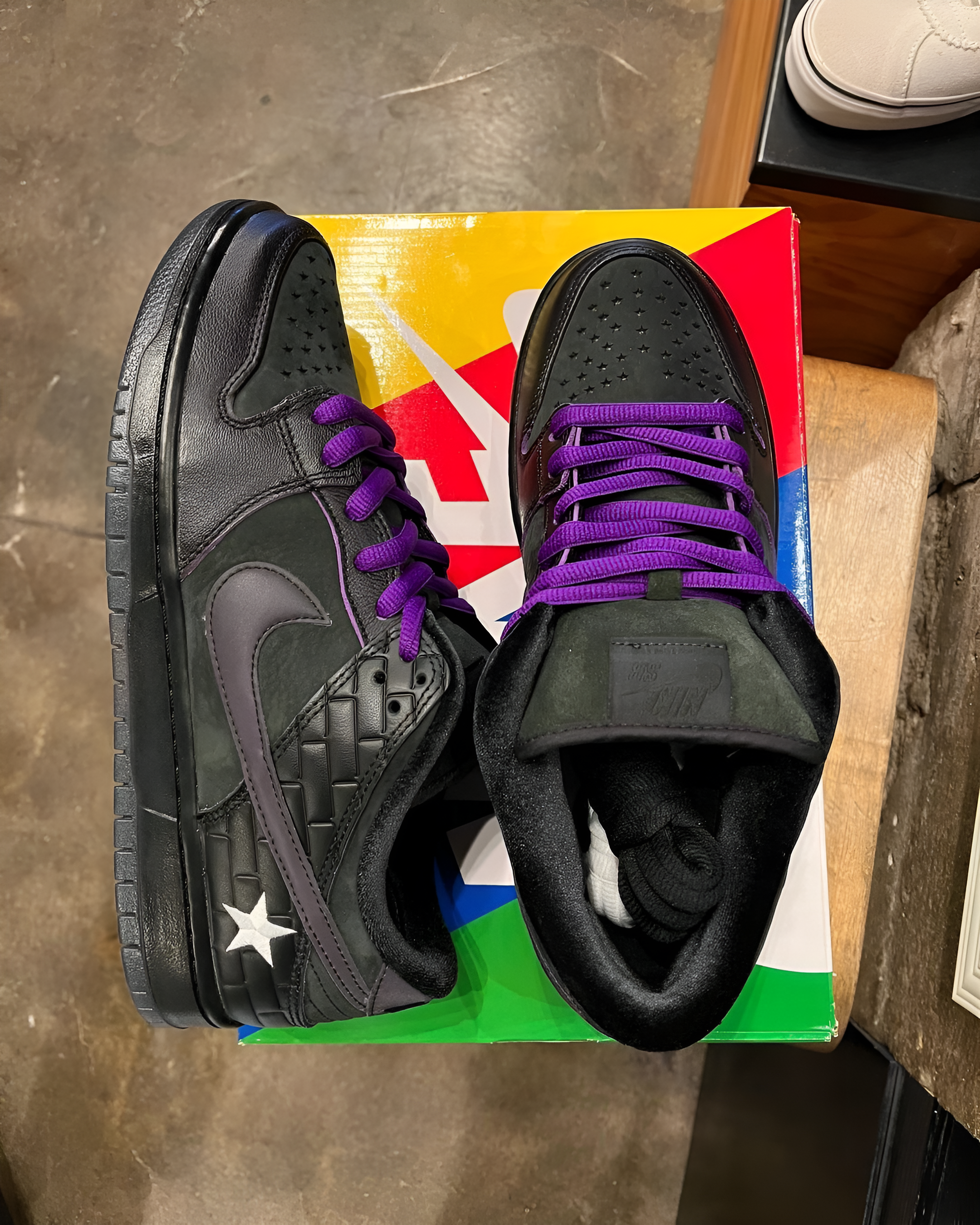 Familia x Nike SB Dunk Low First Avenue