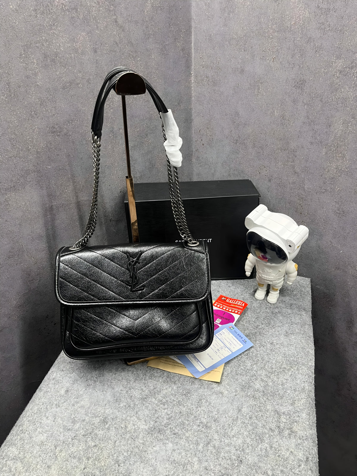 YSL Saint Laurent Niki Baby Crinkle Vintage Leather Black With OG Box &  Dust Bag 6029