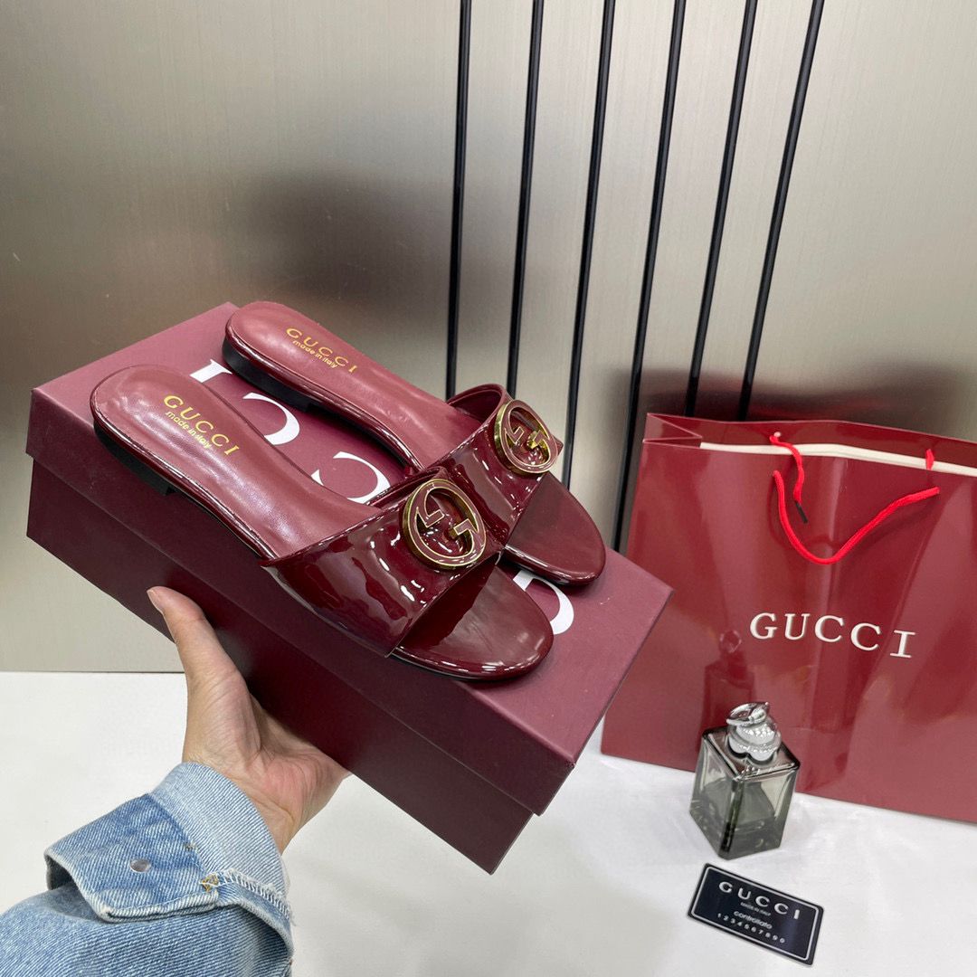 Gucci Round Interlocking G in Rosso Red Leather Shiny Classic Slides With OG Box & Carry Bag 1892