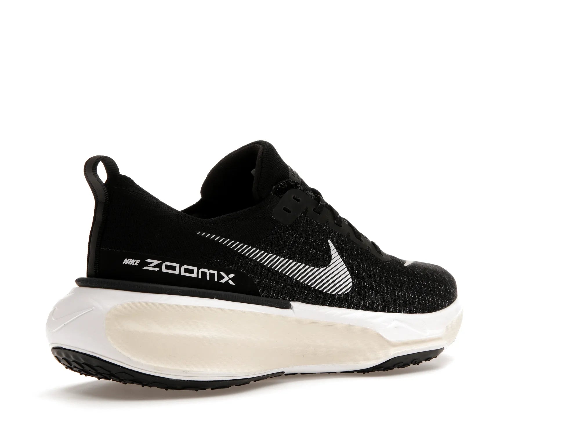 ZOOMX INVINCIBLE RUN 3 BLACK WHITE