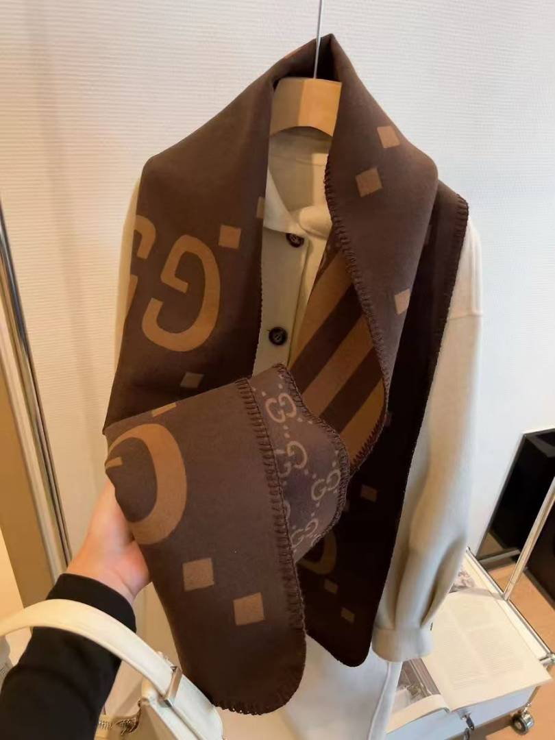 Gucci GG Monogram Brown Wool Scarf With OG Box & Carry Bag
