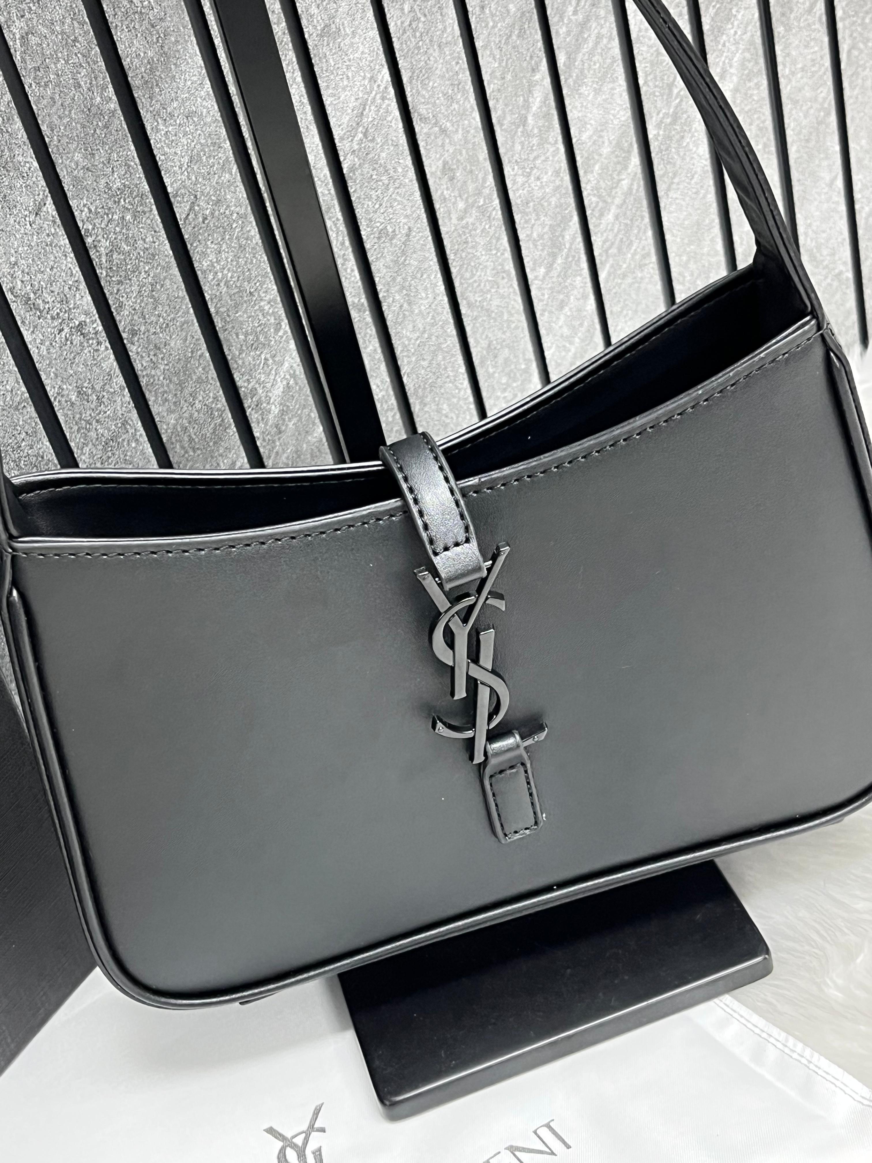 Ysl Hobo All Black With Original Box Packing