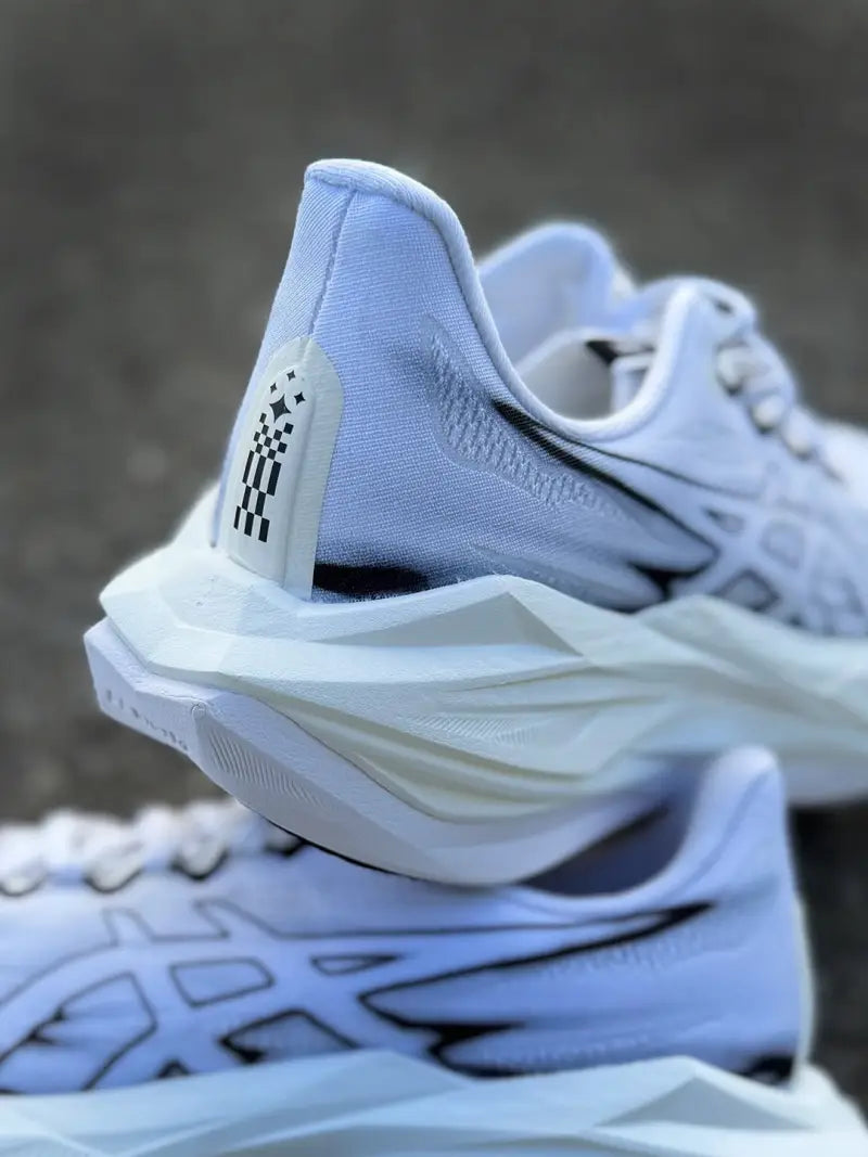 ASICS Super blast 3 white and black