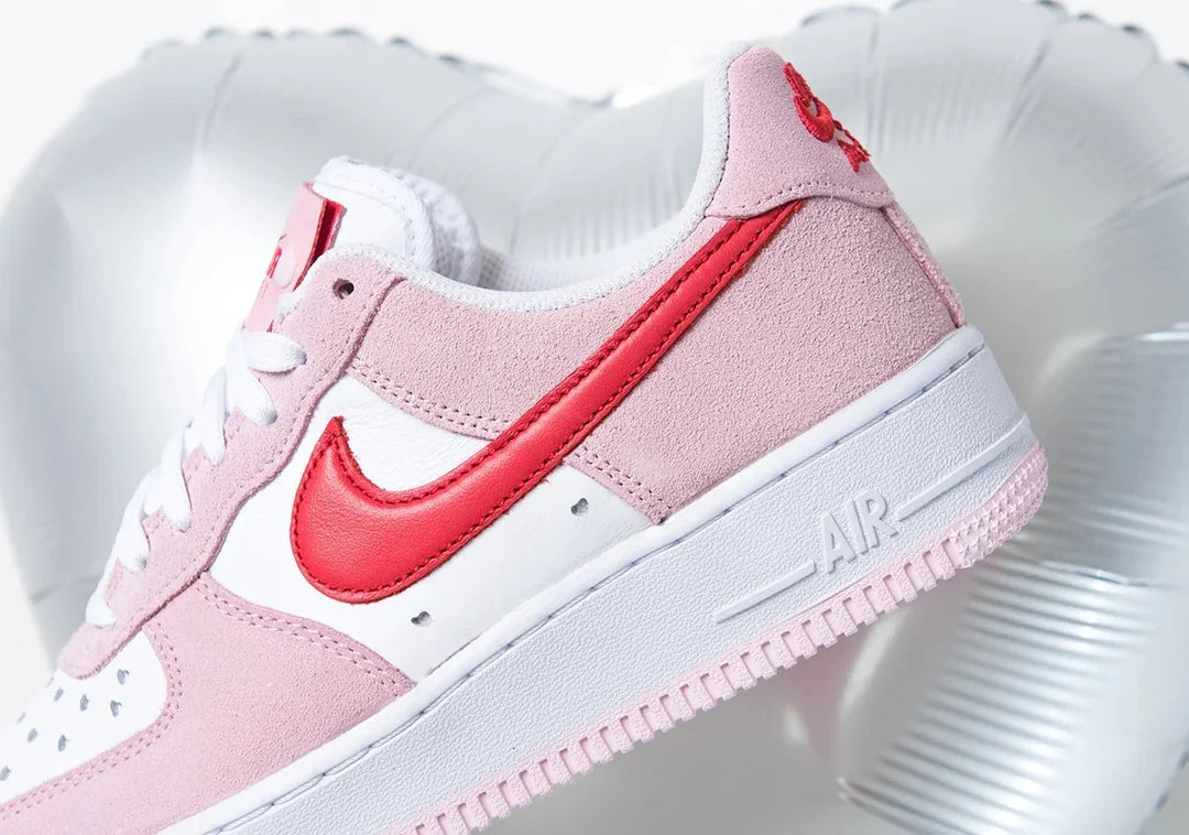 WMNs Nike Airforce 1 Low ‰ÛÏ Valentine‰۪s Day ‰ÛÏ