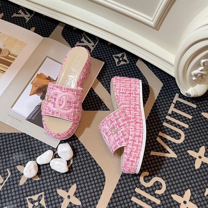 Chanel Platform Slides Pink For Women With Original Box And Carry Bag