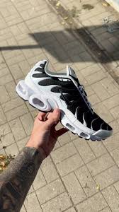 Airmax plus TN killer whale black white As2