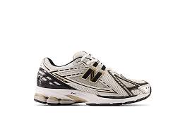 new balance 1906 white