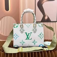 Louis Vuitton On The Go Medium Tote With Dust Bag (M22868 Grass Green)