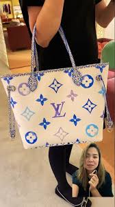 Louis Vuitton On The Go Medium Tote With Dust Bag (M22868 Blue)