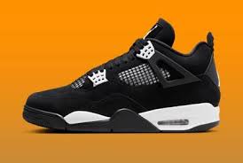 Air Jordan retro 4 Black white