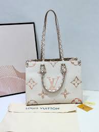 Louis Vuitton On The Go Medium Tote With Dust Bag (M22868 Light Yellow)