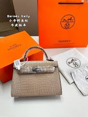 Hermes Blanc Crocodile Niloticus Black Encrusted Birkin Bag With OG Box & Dust Bag (1025 Apricot)