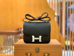 Hermes Constance Slim Epsom Vert With OG Box & Dust Bag (KG-19 Black)