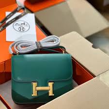 Hermes Constance Slim Epsom Vert With OG Box & Dust Bag (KG-19_Green)