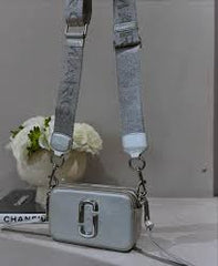 Marc Jacobs The SnapShot Camera Sling Bag With Dust Bag & OG Box (996 Silver)