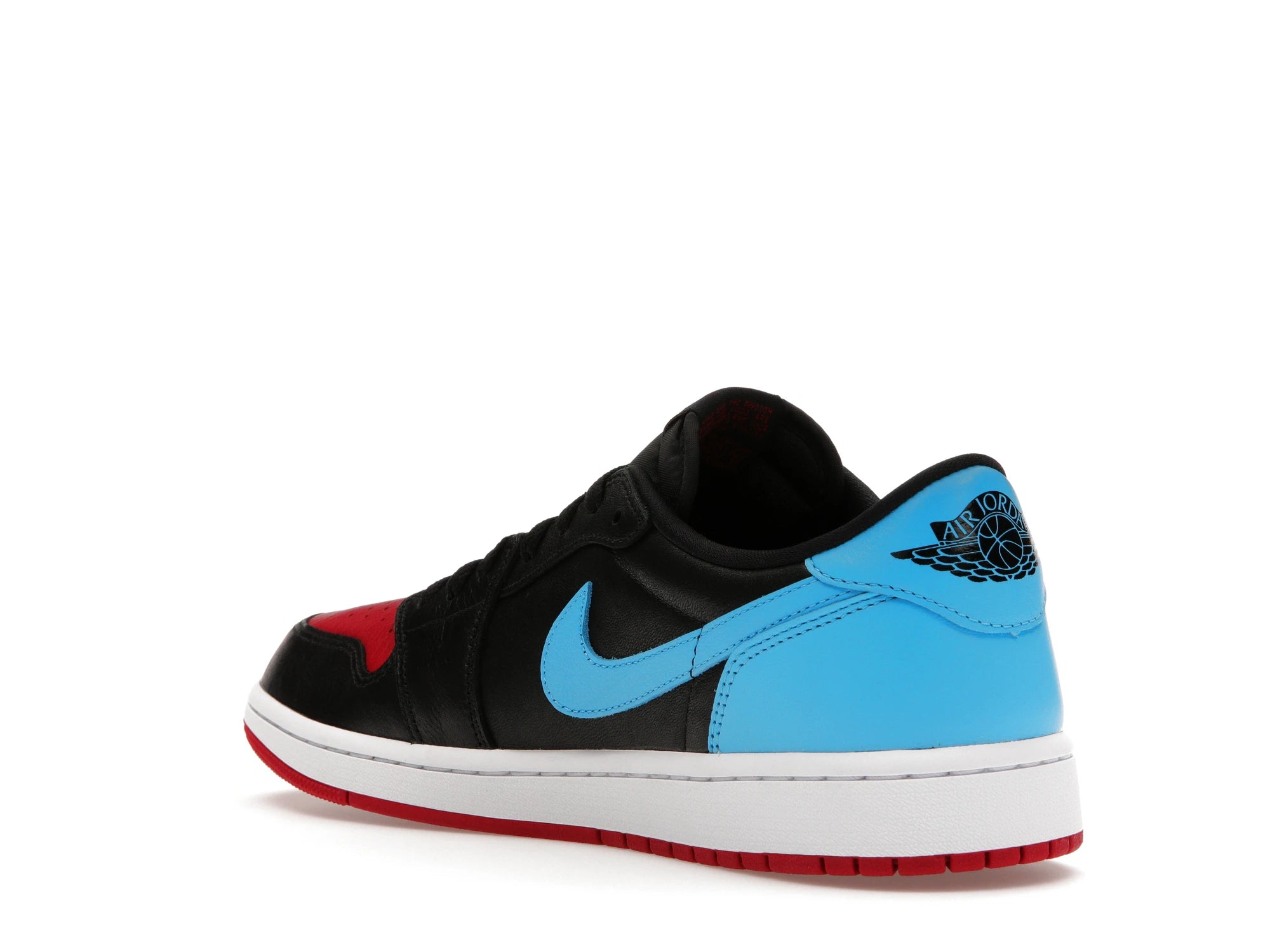 AIR JORDAN 1 RETRO LOW NC TO CHI