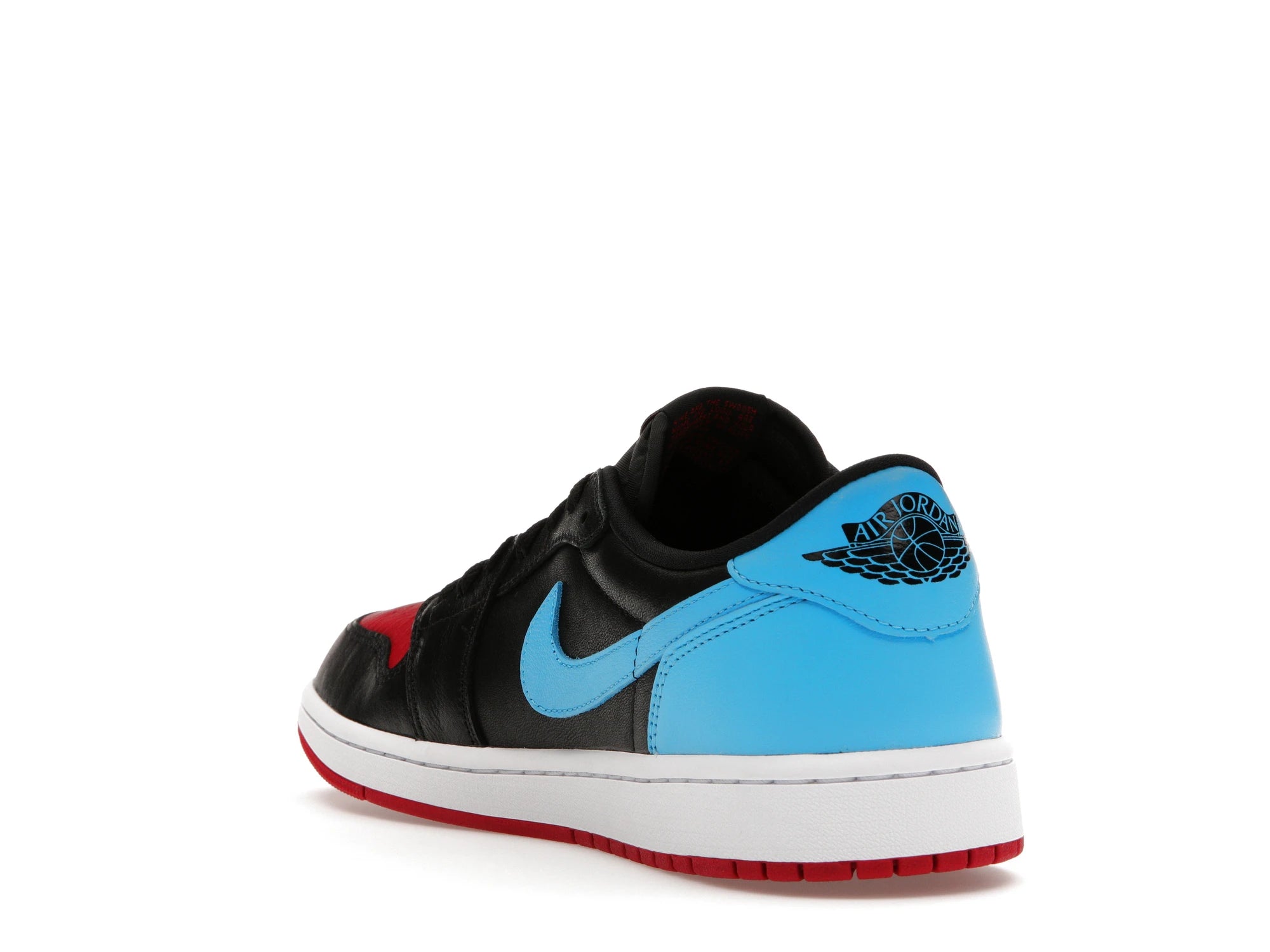 AIR JORDAN 1 RETRO LOW NC TO CHI