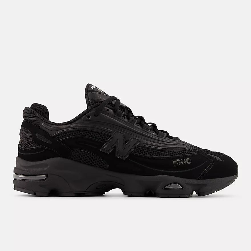 New Balance 1000 All black