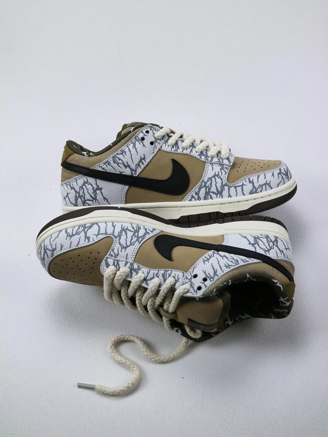 NIKE SB DUNK LOW X TRAVIS SCOTT 2024