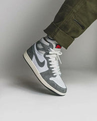 NIKE AIR JORDAN RETRO 1 WASHED BLACK