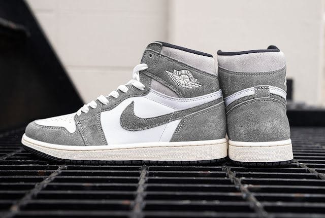 NIKE AIR JORDAN RETRO 1 WASHED BLACK